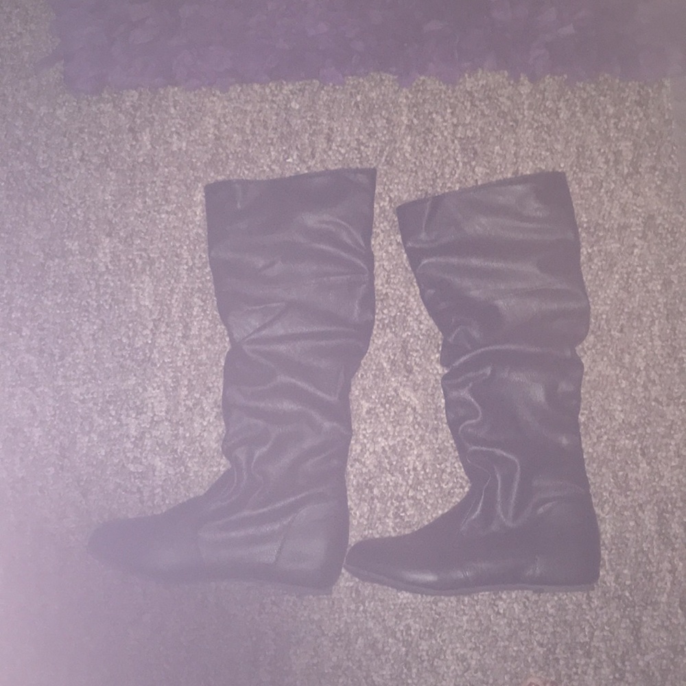 Below knee boots